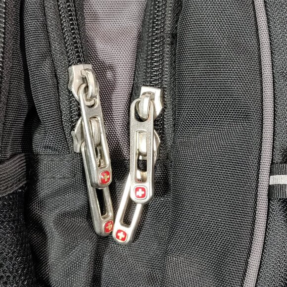 SwissGear Backpack Black Airflow 17in Bag (1186) Hiking Travel School - Picture 11 of 14